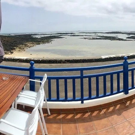 Casa El Charco * Orzola