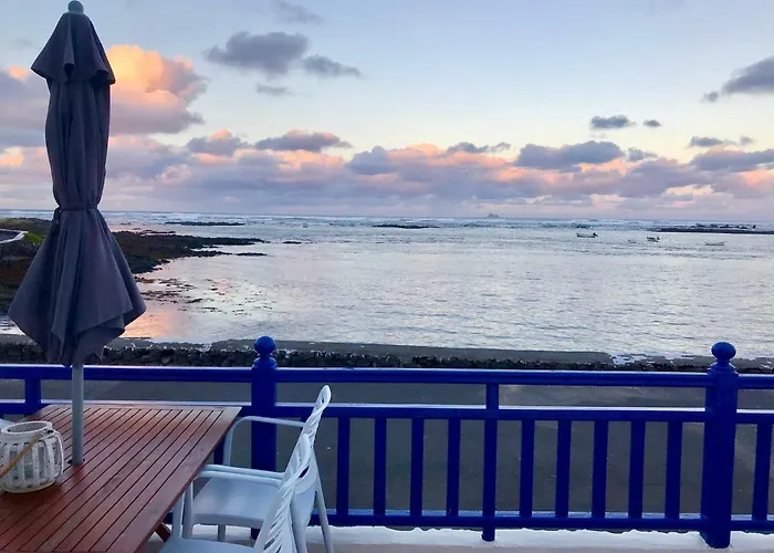 Casa El Charco Holiday home Orzola