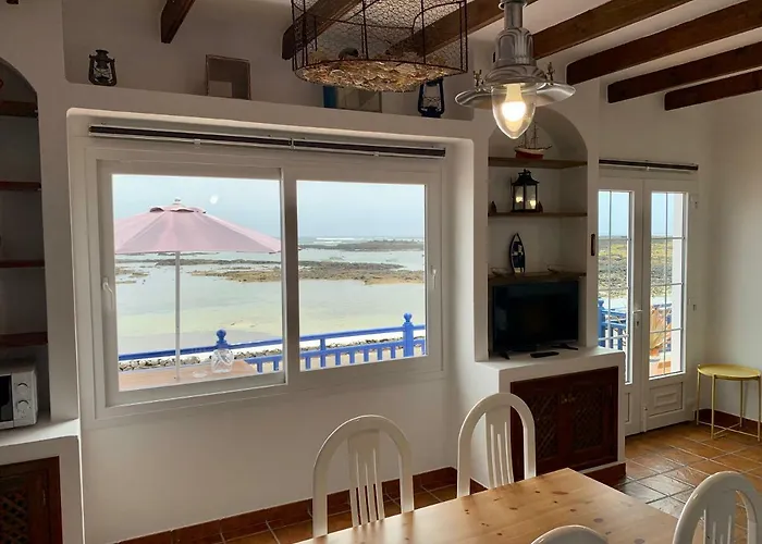 Casa El Charco Orzola